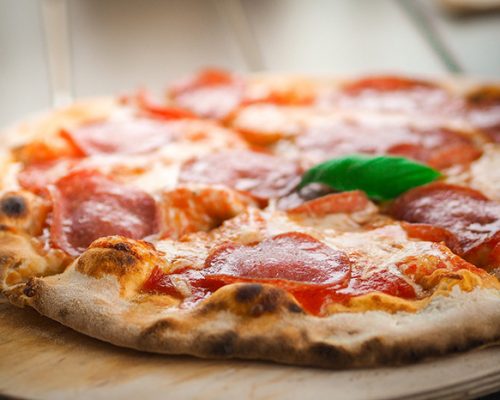 Handelsplats | KnutbyTorg | Pizzeria Tre Kronor